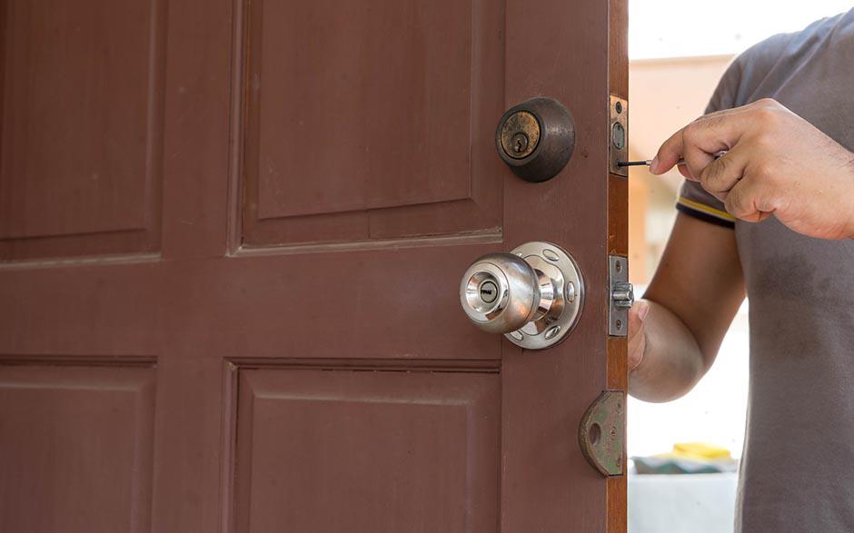 installer serrure porte Aulnay-sous-Bois